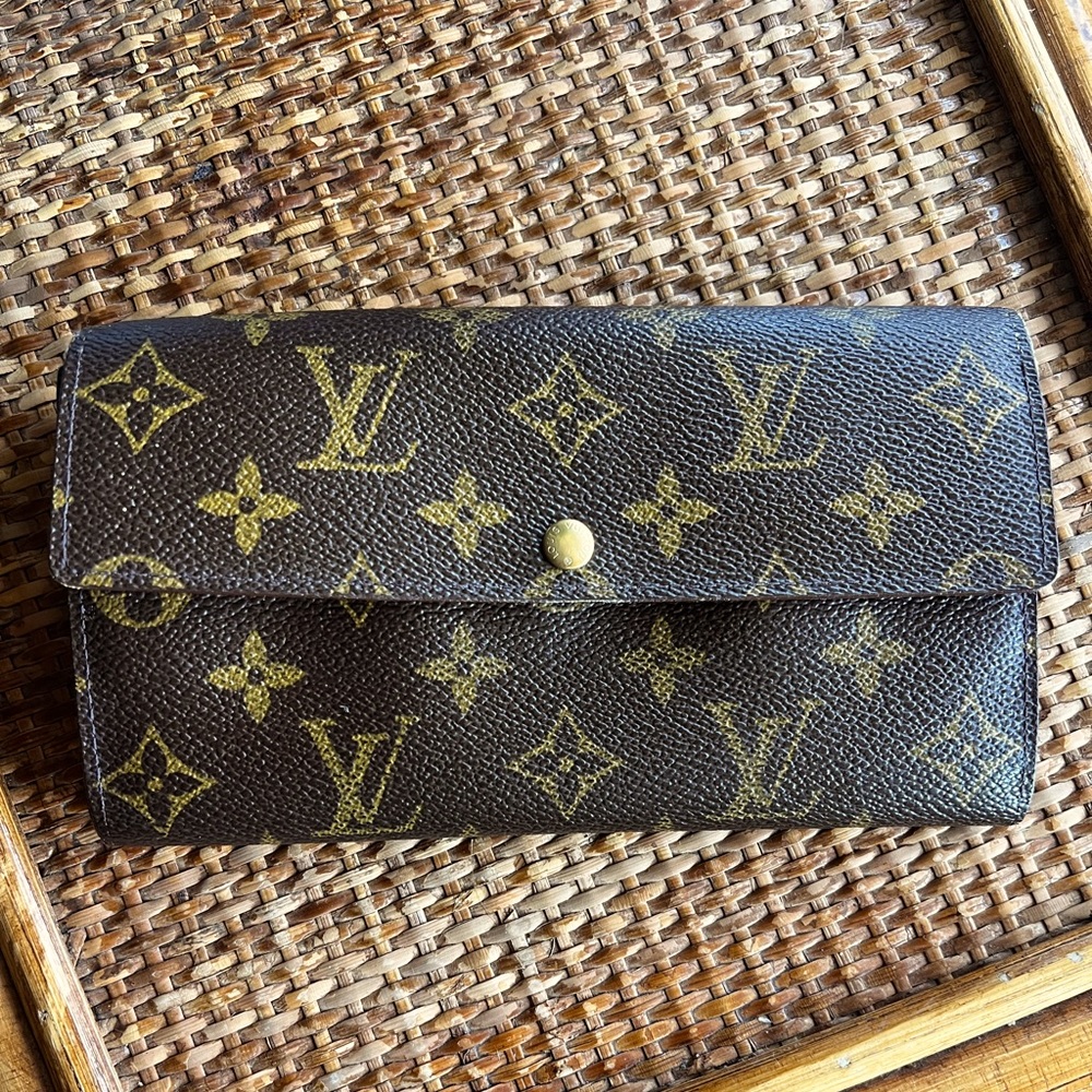 Vintage Louis Vuitton LV Monogram Brown Sarah Wallet Crossbody